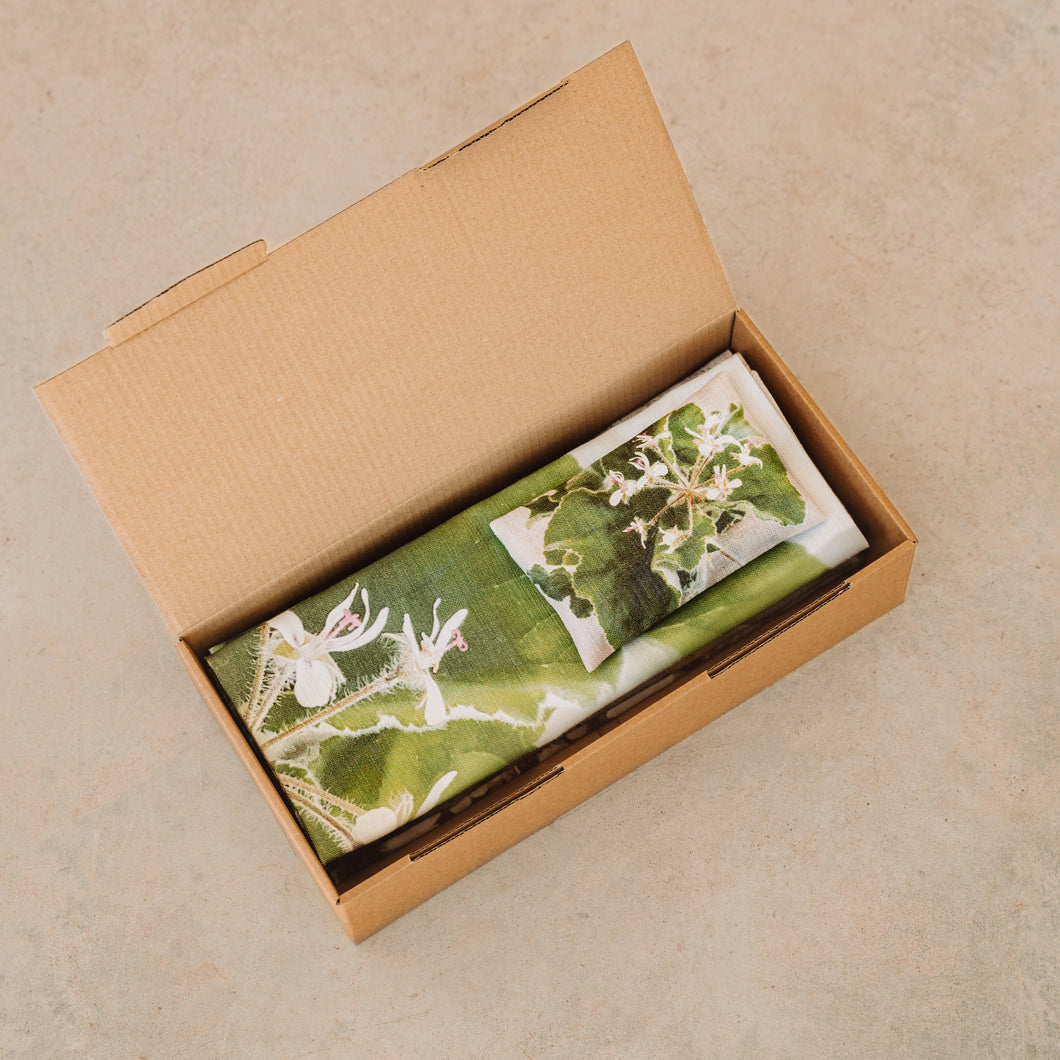 Gift Box - Tray Cloth & Scent Sachet - Mint pelargonium